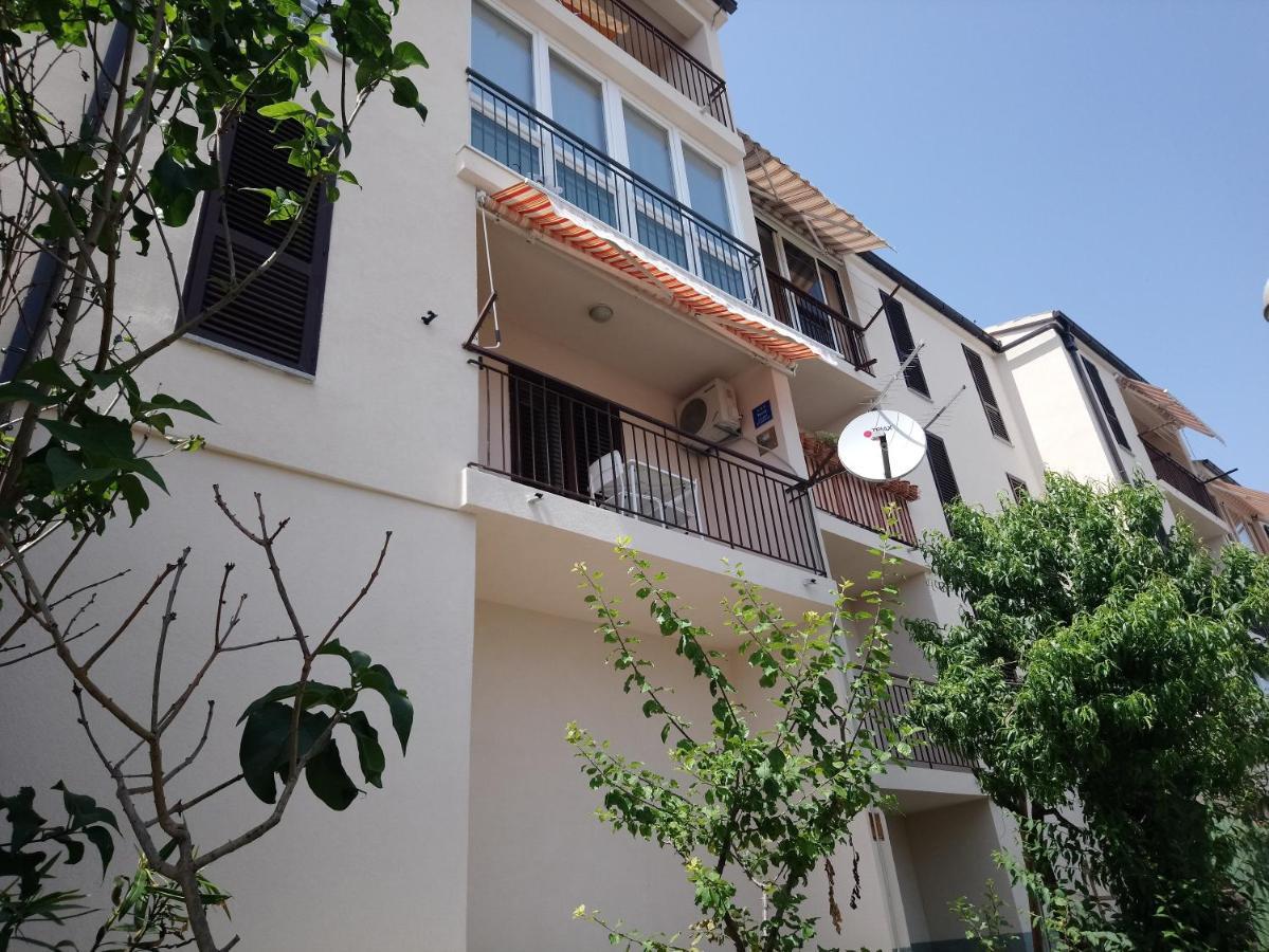 Charming Hill Apartment Опатия Экстерьер фото