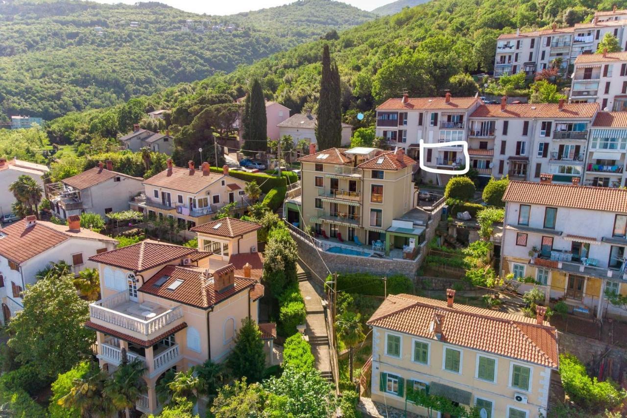 Charming Hill Apartment Опатия Экстерьер фото